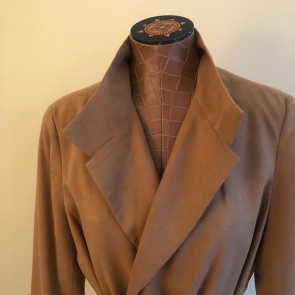 Kenneth Cole Ultra Suede Trench Coat, Camel Color, MED - Picture 8 of 10